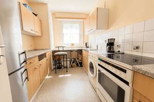 Attraktive 3 Zimmer Wohnung mit Garten, Balkon und Garage in ruhiger, grüner Wohnlage – Die vollständige Adresse der Immobilie erhältst du vom Anbieter., 65189 Südost, Wiesbaden – Vorschaubild 2
