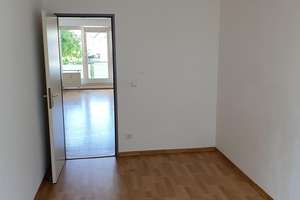 3-Zimmer-Wohnung mit Aufzug, Balkon und Garage in Zentrumsnähe – Leyentalstraße 100, 47799 Cracau, Krefeld – Vorschaubild 8