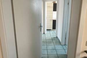 Helle 1,5-Zimmer Dachgeschosswohnung – Kantstraße 81a, 86167 Lechhausen-West, Augsburg – Vorschaubild 3
