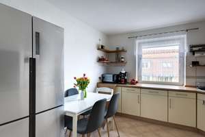 Ideale Lage, flexible Nutzung – 3 plus 2 -Zimmer Wohnung mit Garage – Die vollständige Adresse der Immobilie erhältst du vom Anbieter., 89077 Söflingen, Ulm – Vorschaubild 2