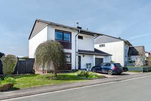 Natur direkt vor der Tür: EFH in zentraler aber unverbaubarer Feldrandlage mit Garage & 2 Stpl. – Die vollständige Adresse der Immobilie erhältst du vom Anbieter., 61273 Wehrheim – Vorschaubild 16