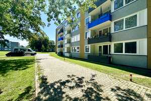 2-Zimmer-Wohnung mit schönem Vinylboden – Speckestraße 12, 44357 Dortmund – Vorschaubild 1