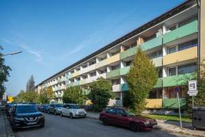 MAIER - Gestaltungspotential: Appartement mit Südbalkon und TG! – Die vollständige Adresse der Immobilie erhältst du vom Anbieter., 80809 Am Riesenfeld, München – Vorschaubild 2