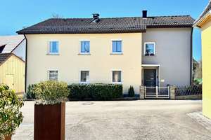 Familien aufgepasst - Mehrgenerationenhaus! – Die vollständige Adresse der Immobilie erhältst du vom Anbieter., 73479 Ellwangen (Jagst) – Vorschaubild 1
