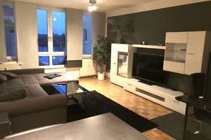 BENRATHER SCHLOßALLEE EXKLUSIVE KOMFORT WOHNUNG 1.OG BALKON TIEFGARAGE