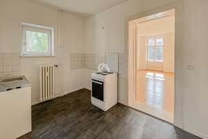 BLICK INS GRÜNE! RUHIG GELEGENE, HELLE UND KLASSISCH SCHÖNE ALTBAUWOHNUNG! PROVISIONSFREI! – Wilsnacker Straße 63, 10559 Moabit, Berlin – Vorschaubild 8