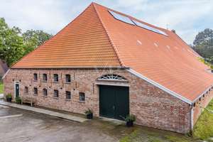 Historischer Gulfhof zum wohnen und verwirklichen – Die vollständige Adresse der Immobilie erhältst du vom Anbieter., 26736 Krummhörn – Vorschaubild 2
