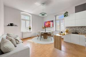 ERSTKLASSIGES 1 ZI. APARTMENT IN STILVOLLER GRÜNDERZEITVILLA - IN BEGEHRTER & RUHIGER LAGE