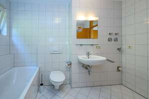 Modernes Wohnen in schönem 2-Zi. Apartment an der Steinhalde in Ebnet – Die vollständige Adresse der Immobilie erhältst du vom Anbieter., 79117 Ebnet, Freiburg im Breisgau – Vorschaubild 13