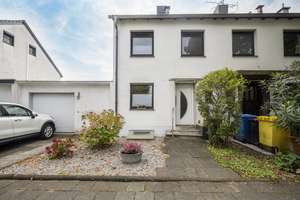 Neuer Preis ! Absolute Bestlage - Top Reiheneckhaus mit Ausbaupotential – Die vollständige Adresse der Immobilie erhältst du vom Anbieter., 41464 Stadionviertel, Neuss – Vorschaubild 1