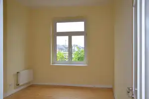 Freundliche Altbauwohnung in Düsseldorf – Düsseldorf – Vorschaubild 3