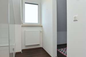 Sonnige, sehr schöne und modern möblierte Wohnung in Stuttgart Wangen – Die vollständige Adresse der Immobilie erhältst du vom Anbieter., 70327 Wangen, Stuttgart – Vorschaubild 21
