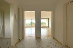 H-Bemerode, Bindingweg 1, helle 2 Zi-Whg., 62 m², Balkon m. Weitblick, EBK, 4. OG, Aufzug, Wannenbad – Bindingweg 1, 30559 Bemerode, Hannover – Vorschaubild 7