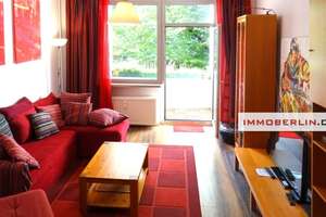 IMMOBERLIN.DE - Gepflegte Stuck-Altbauwohnung mit Loggia in Trendlage beim Tempelhofer Feld – Die vollständige Adresse der Immobilie erhältst du vom Anbieter., 12051 Neukölln (Ortsteil), Berlin – Vorschaubild 1