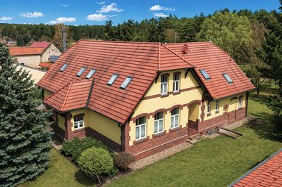 Aus Schule wird Zuhause – stilvoll saniert & einzigartig
