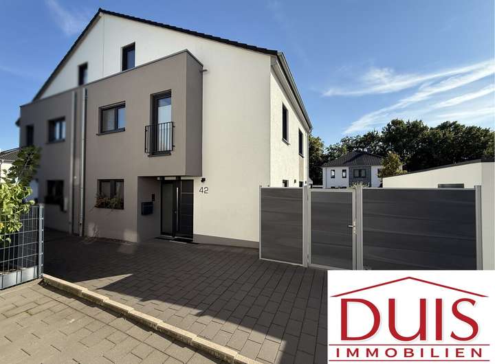 Real Estate Title Image Background