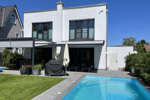 OHNE Makler: Luxus EFH: Pool, Sauna, Zehlendorf-Traumlage direkt am Heinrich-Laehr-Park