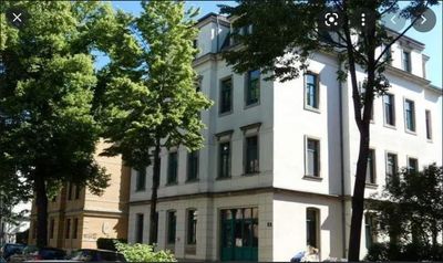 Helle 2 Raum DG-Südwohnung mit Tageslichtbad und EBK