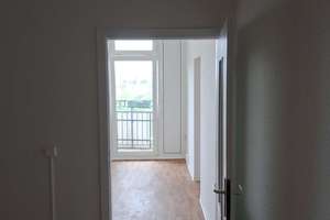 Am Anger 22-helle 2 ZKB Wohnung im 13.OG -WBS-*ab sofort* zu vermieten – Die vollständige Adresse der Immobilie erhältst du vom Anbieter., 1237 Prohlis-Nord, Dresden – Vorschaubild 2
