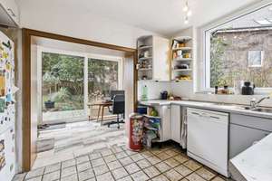 Charmantes Mehrfamilienhaus mit freier Erdgeschosswohnung und eigenem Garten in Essener Top-Lage – 45136 Huttrop, Essen – Vorschaubild 11