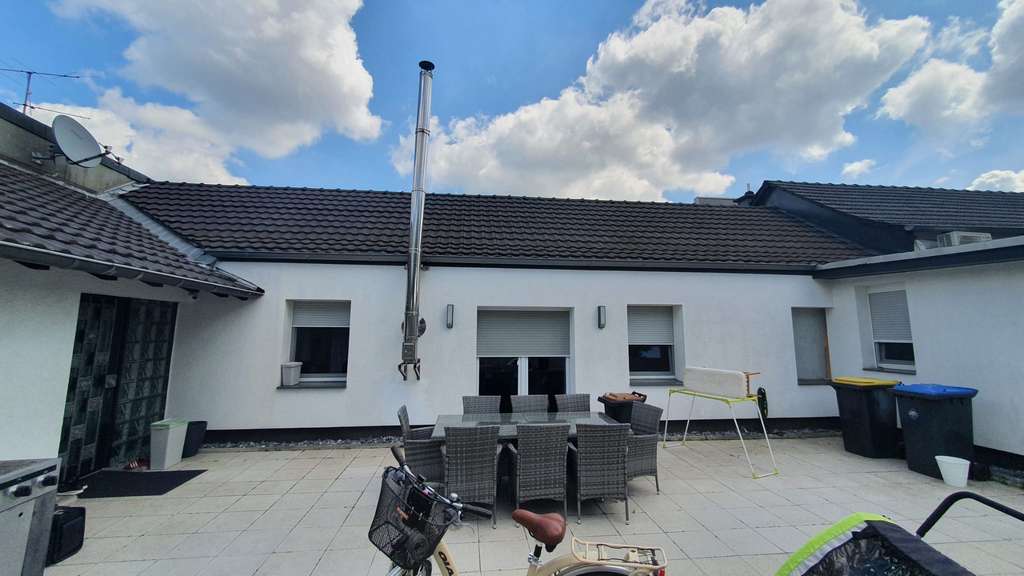 Immobilie in Dinslaken - Repräsentatives Wohnen (132 m2) & Arbeiten (120 m2) - Bild 3