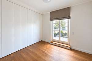 Penthouse in den Heinrich-Heine-Gärten | ca. 39 m² Südwest-Dachterrasse | Kamin | 3 TG-Stellplätze – 40549 Heerdt, Düsseldorf – Vorschaubild 7