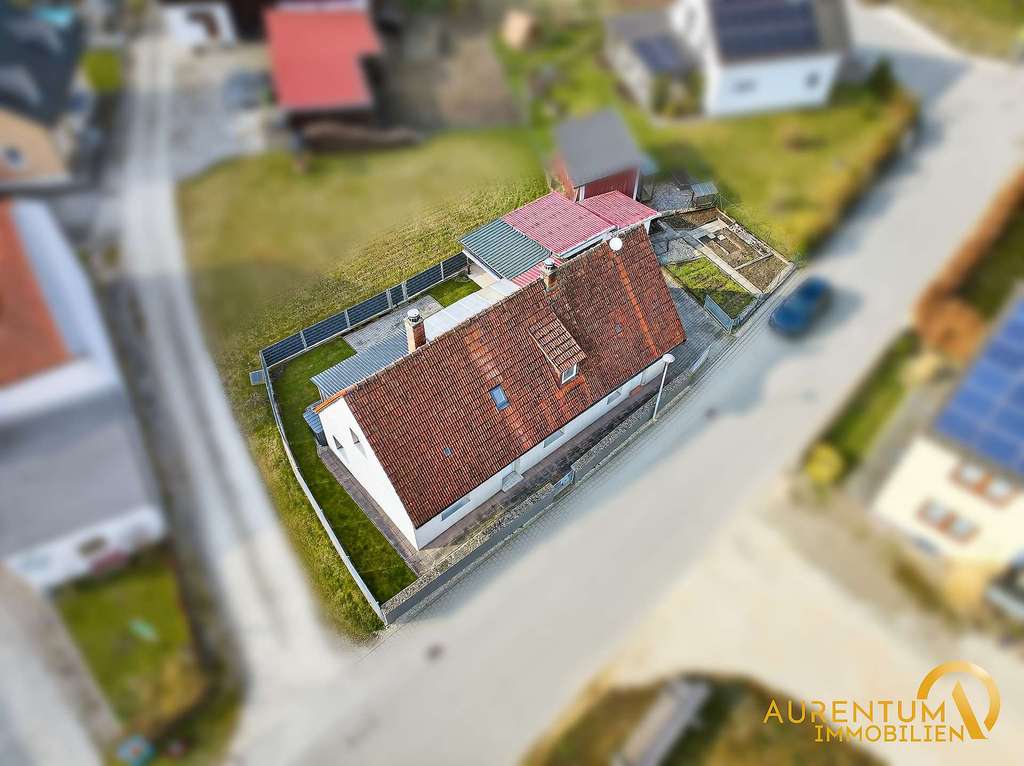 Immobilie in Wildenberg - Charmantes Einfamilienhaus mit Garten, Werkstatt und viel Potenzial in ruhiger Lage von Wildenberg - Bild 4