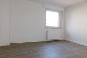 Sehr schöne 3-Zimmerwohnung zentral gelegen mit Balkon und Vinylboden... – Hochfelder Str. 120, 47809 Oppum, Krefeld – Vorschaubild 3