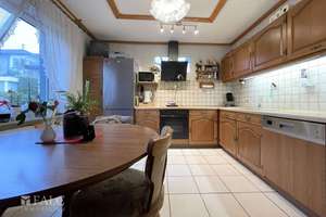 Einfamilienhaus mit Panorama-Terrasse und flexiblen Nutzungsmöglichkeiten – Die vollständige Adresse der Immobilie erhältst du vom Anbieter., 53639 Königswinter – Vorschaubild 4