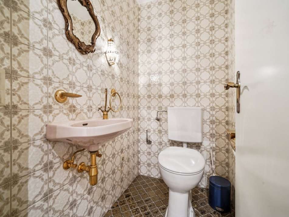 backbone_590284-A_006_WEB