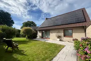 Gepflegtes 4-6-Zimmer-EFH mit PV, Vollkeller, Garage + Kachelofen in ruhiger Lage von Barsbüttel – Stormarn (Kreis) – Vorschaubild 1