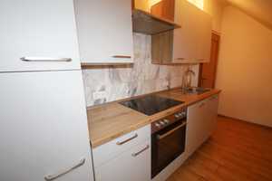2-Zimmer-Dachgeschosswohnung mit neuer Einbauküche und großer Dachterrasse – Hamburg – Vorschaubild 8