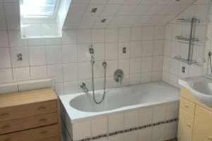 Alltagstaugliche möblierte 3-Zimmer-Wohnung in Würzburg – 97084 Heidingsfeld, Würzburg – Vorschaubild 5
