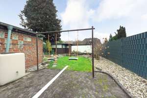 Doppelhaushälfte mit ausgebautem Dachgeschoss, zwei Wintergärten und Garten – Die vollständige Adresse der Immobilie erhältst du vom Anbieter., 41189 Wickrath-West, Mönchengladbach – Vorschaubild 11