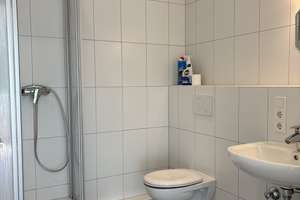 Helle & moderne Single-Wohnung in zentraler Lage, Fenster und Böden NEU – Moltkestr. 7, 52351 Innenstadt, Düren – Vorschaubild 8
