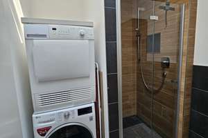 Modern möblierte Penthouse-Wohnung mit Dachterrasse und Tiefgarage– befristet bis 31.12.2028 – Die vollständige Adresse der Immobilie erhältst du vom Anbieter., 70563 Vaihingen-Mitte, Stuttgart – Vorschaubild 12