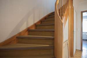 Attraktives REH mit schönem Garten und Garage in guter, ruhiger Wohnlage von Nieder-Eschbach. – 60437 Nieder-Eschbach, Frankfurt am Main – Vorschaubild 5