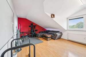 Vermietete 2,5 Zimmer Dachgeschoss Wohnung direkt am Luitpoldpark – 85051 Münchener Straße, Ingolstadt – Vorschaubild 8