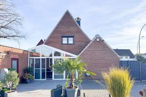 Ihre  "Eigenen vier Wände" mit schönem Garten und einer Garage (top modernisiert) wartet auf Sie – Die vollständige Adresse der Immobilie erhältst du vom Anbieter., 27578 Leherheide, Bremerhaven – Vorschaubild 1