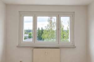 Wohnen in Ost II: Helle 3-Zimmer-Wohnung mit Balkon ins Grüne – Unnaer Straße 68, 4720 Döbeln – Vorschaubild 4