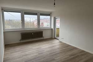 Moderne 3-Zimmerwohnung mit EBK, Balkon, TG und neuem Duschbad – Isarstr. 26, 93057 Reinhausen, Regensburg – Vorschaubild 6