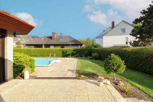 Familienfreundliches Zuhause mit großem Garten, Pool und Potenzial in ruhiger Lage von Gröbenzell! – Die vollständige Adresse der Immobilie erhältst du vom Anbieter., 82194 Gröbenzell – Vorschaubild 22