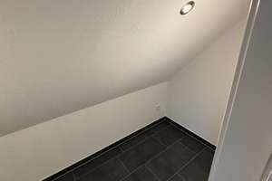 Attraktive 3-Zimmer Dachgeschosswohnung in Kleve – Tiergartenstraße 1, 47533 Kleve – Vorschaubild 4