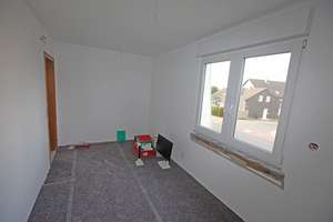 Sanierer aufgepasst! Freistehendes und teilsaniertes 1-3-Familienhaus in Remscheid – Die vollständige Adresse der Immobilie erhältst du vom Anbieter., 42897 Bergisch Born West, Remscheid – Vorschaubild 8
