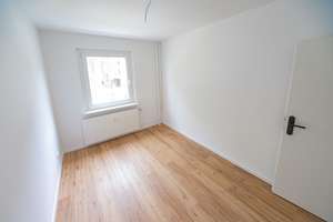 Helle 3.5 Zimmer am Flakensee, neu-saniert, offene Wohnküche, sonnige Loggia – Heideweg 3, 15537 Erkner – Vorschaubild 15