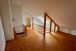 Großzügiges 8-Zimmer-Haus mit 278 m², Galerie, Garten und Bürooption in Göttingen – Dawesbreite 4, 37079 Elliehausen, Göttingen – Vorschaubild 12