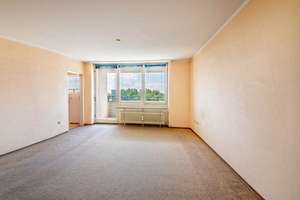 Seltenes Panorama: Helle Wohnung mit Süd-Balkon und Alpenblick – Die vollständige Adresse der Immobilie erhältst du vom Anbieter., 80935 Lerchenau-Ost, München – Vorschaubild 2