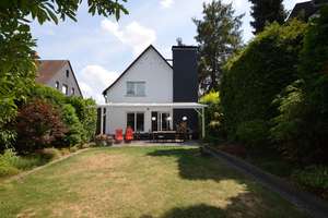 Schön saniertes, großzügiges Einfamilienhaus mit Kamin und sonnigem Garten – 65760 Eschborn – Vorschaubild 20