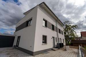 Ansprechende Doppelhaushälfte in Bad Krozingen, Baujahr 2024
