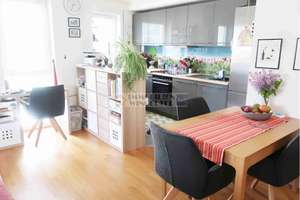 Freiwerdend : Traumhafter Seeblick, attraktive 2 Zimmer Wohnung mit Balkon und Lift – Die vollständige Adresse der Immobilie erhältst du vom Anbieter., 93053 Galgenberg, Regensburg – Vorschaubild 7